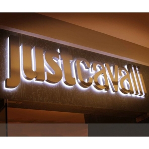 發(fā)光字的種類有哪些 LED背發(fā)光字招牌常見的幾樣類型有哪些？（招牌背光字和發(fā)光字