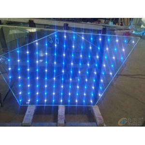 玻璃幕墻發(fā)光字 為大家介紹幾種常見的門頭招牌制作材料